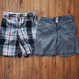 2 Pair Of Kids Size 6 Shorts. 1 Old Navy Plaid,&  1 Faded Glory Striped Pair.